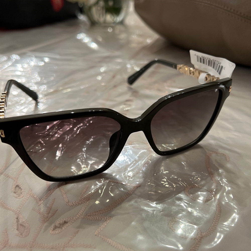 NWT Michael Kors Oversized Black Sunglasses w/ Case - Picture 5 of 7